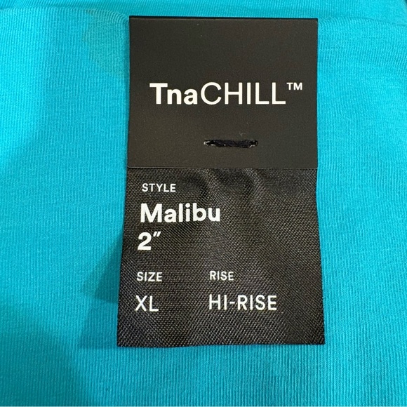 TNA ARITZIA TnaCHILL Malibu 2” Ruched Biker Shorts Teal‎ Size XL NWT - Picture 7 of 8